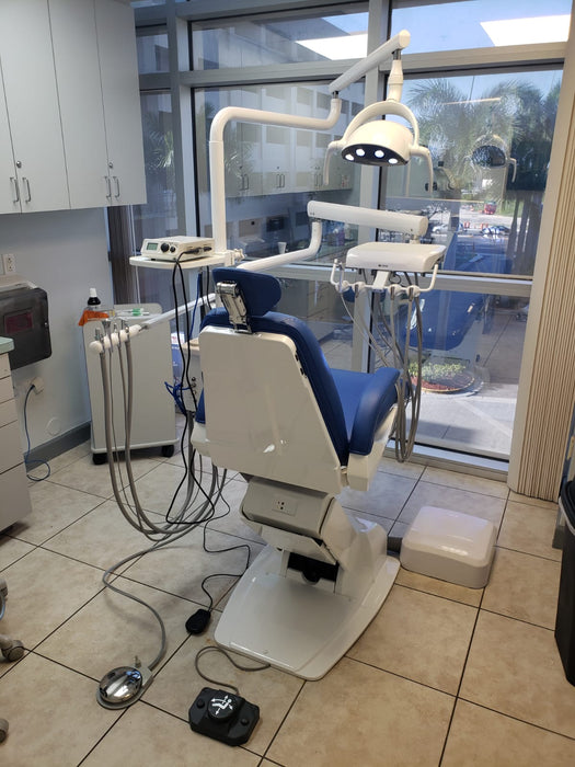 Belmont Dental Chair With Unit & Light 565428